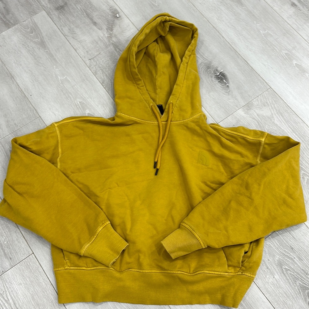 north face cropped hoodie